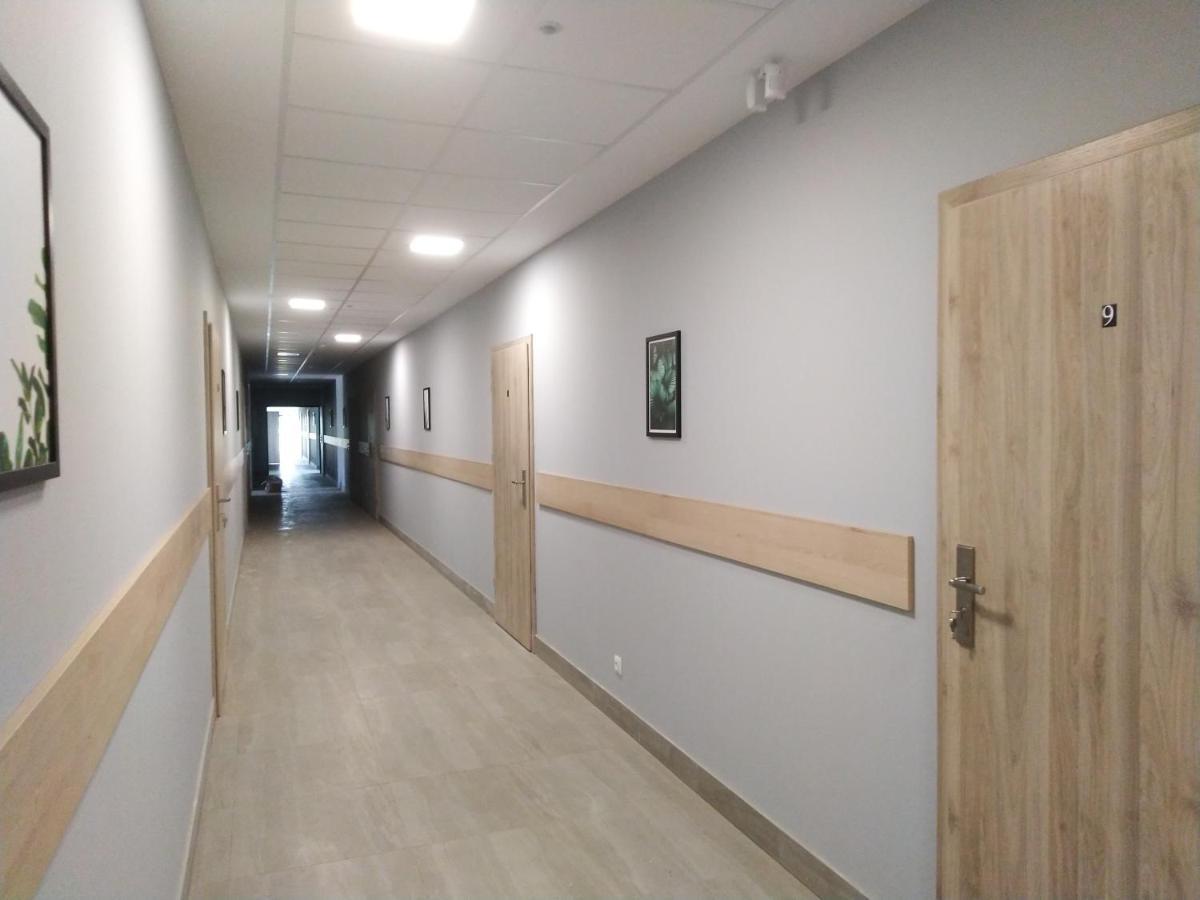 Przystanek Roszkow -Noclegi I Restauracja Exteriör bild